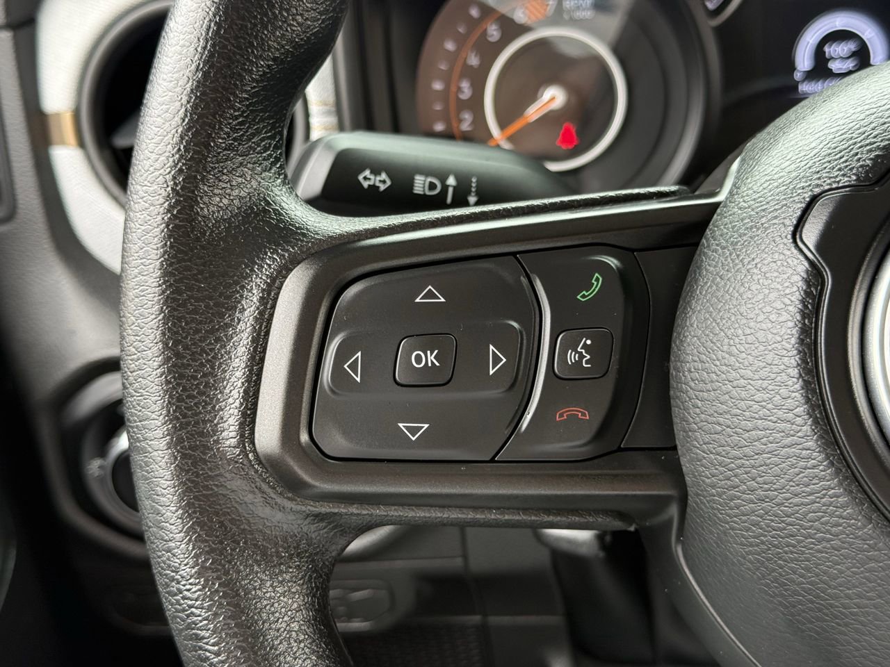 Used 2025 Jeep Wrangler Sport AWD/4WD image 12