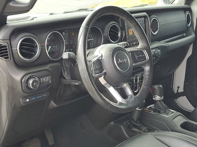 Used 2022 Jeep Wrangler Unlimited Sahara w/ Cold Weather Group AWD/4WD image 6