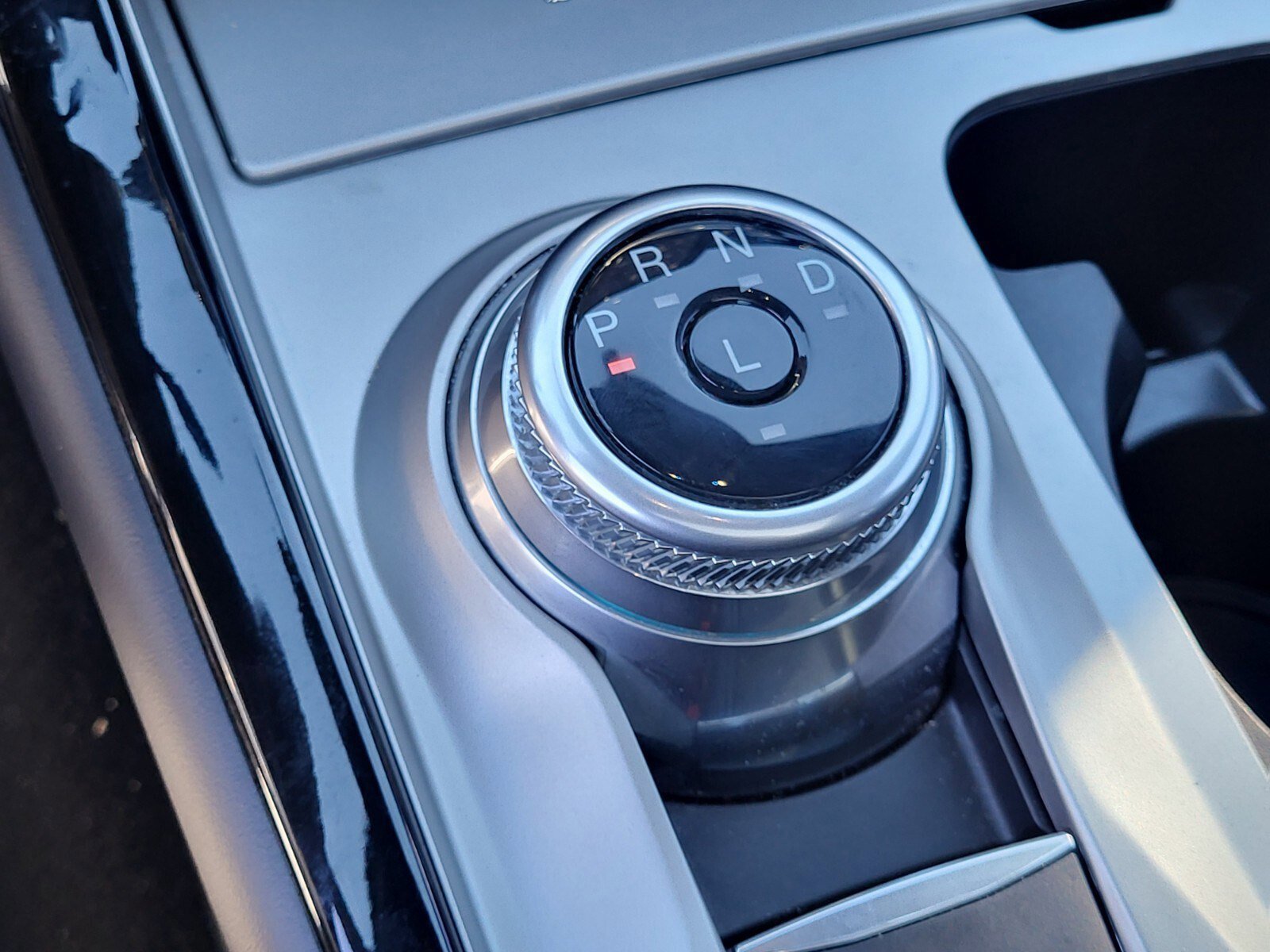 Certified 2023 Ford Explorer ST-Line w/ Class IV Trailer Tow Package image 25