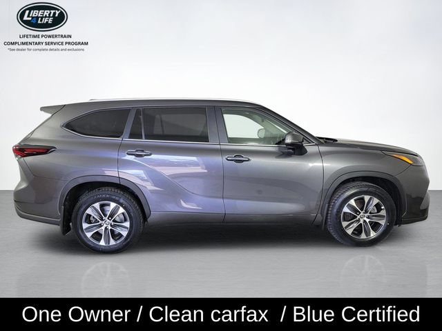 Used 2025 Toyota Highlander XLE AWD/4WD image 2