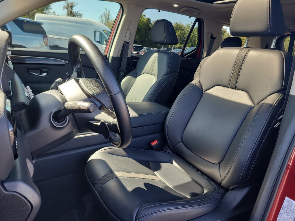Used 2025 Honda Pilot Touring image 18