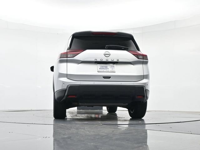 Used 2025 Nissan Rogue SV FWD image 39