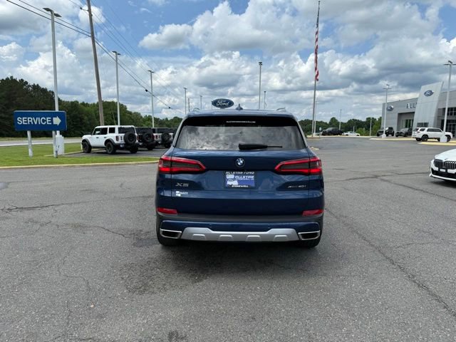 Used 2019 BMW X5 xDrive40i w/ Premium Package 2 AWD/4WD image 4