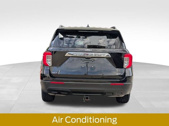 Certified 2023 Ford Explorer XLT image 4