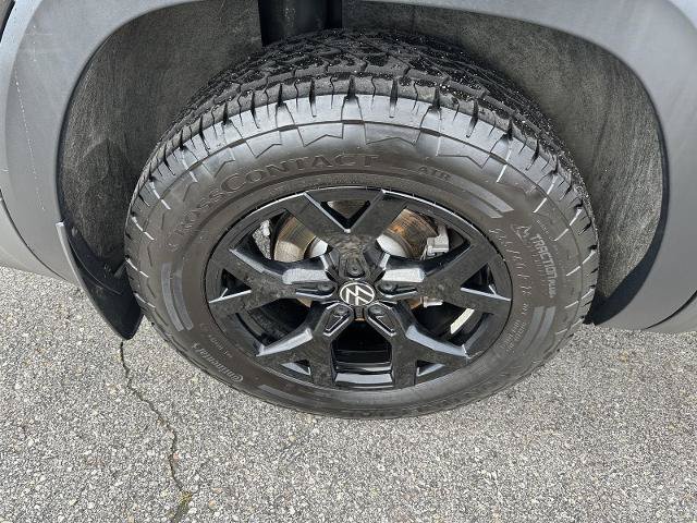 Used 2024 Volkswagen Atlas Peak Edition SE AWD/4WD image 10