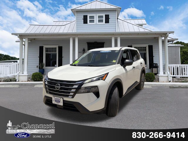 Used 2024 Nissan Rogue S FWD image 2