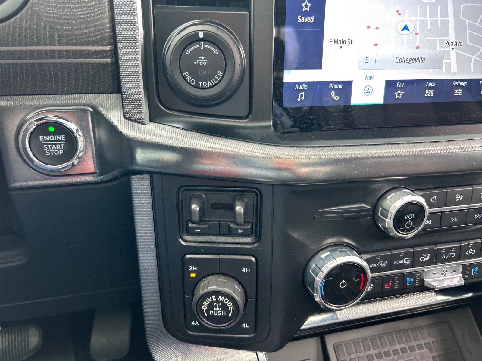 Certified 2022 Ford F150 Platinum w/ Equipment Group 701A High image 31