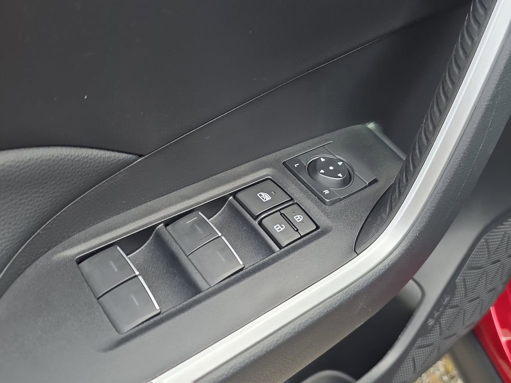 Used 2023 Toyota RAV4 XLE Premium image 17