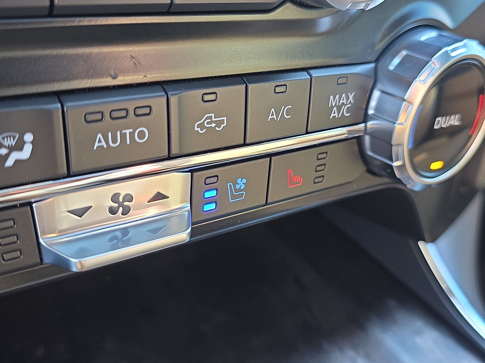 Certified 2022 Ford F150 Lariat w/ Max Trailer Tow Package AWD/4WD image 26