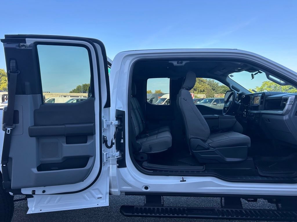 Certified 2026 Ford F250 XL w/ STX Appearance Package AWD/4WD image 47