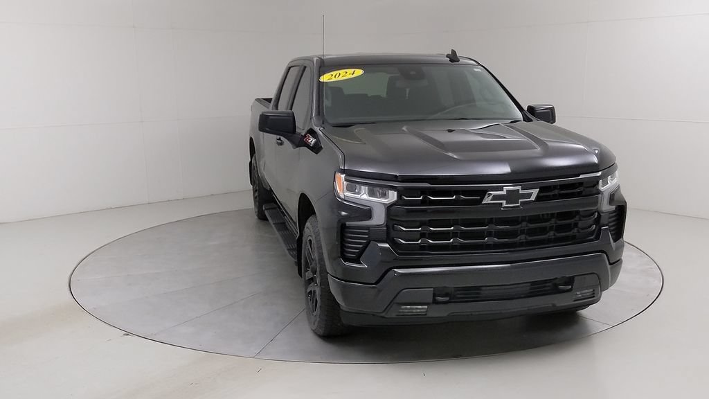Used 2024 Chevrolet Silverado 1500 RST w/ Z71 Off-Road Package AWD/4WD image 9
