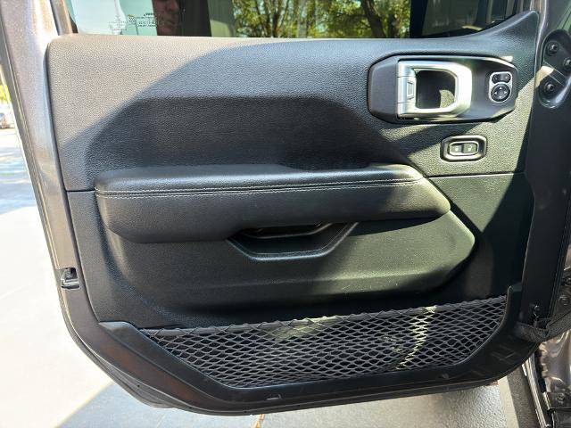 Used 2021 Jeep Wrangler Unlimited Sahara AWD/4WD image 19