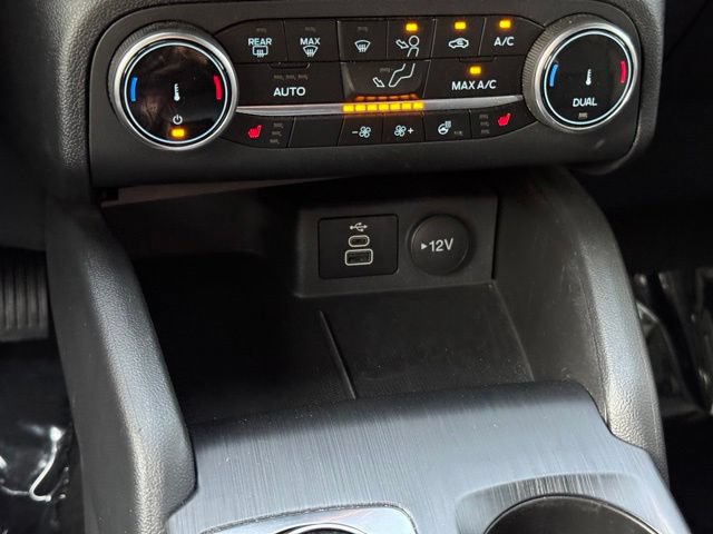 Certified 2025 Ford Escape ST-Line Select AWD/4WD image 19