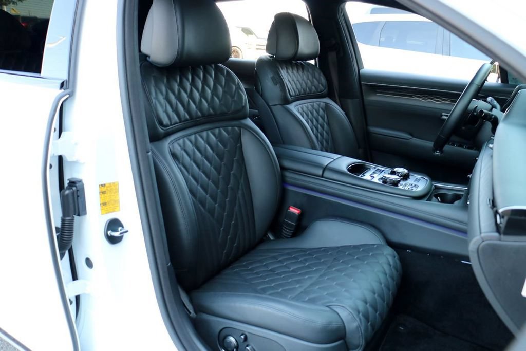 Used 2026 Genesis G90 3.5T Prestige AWD/4WD image 42