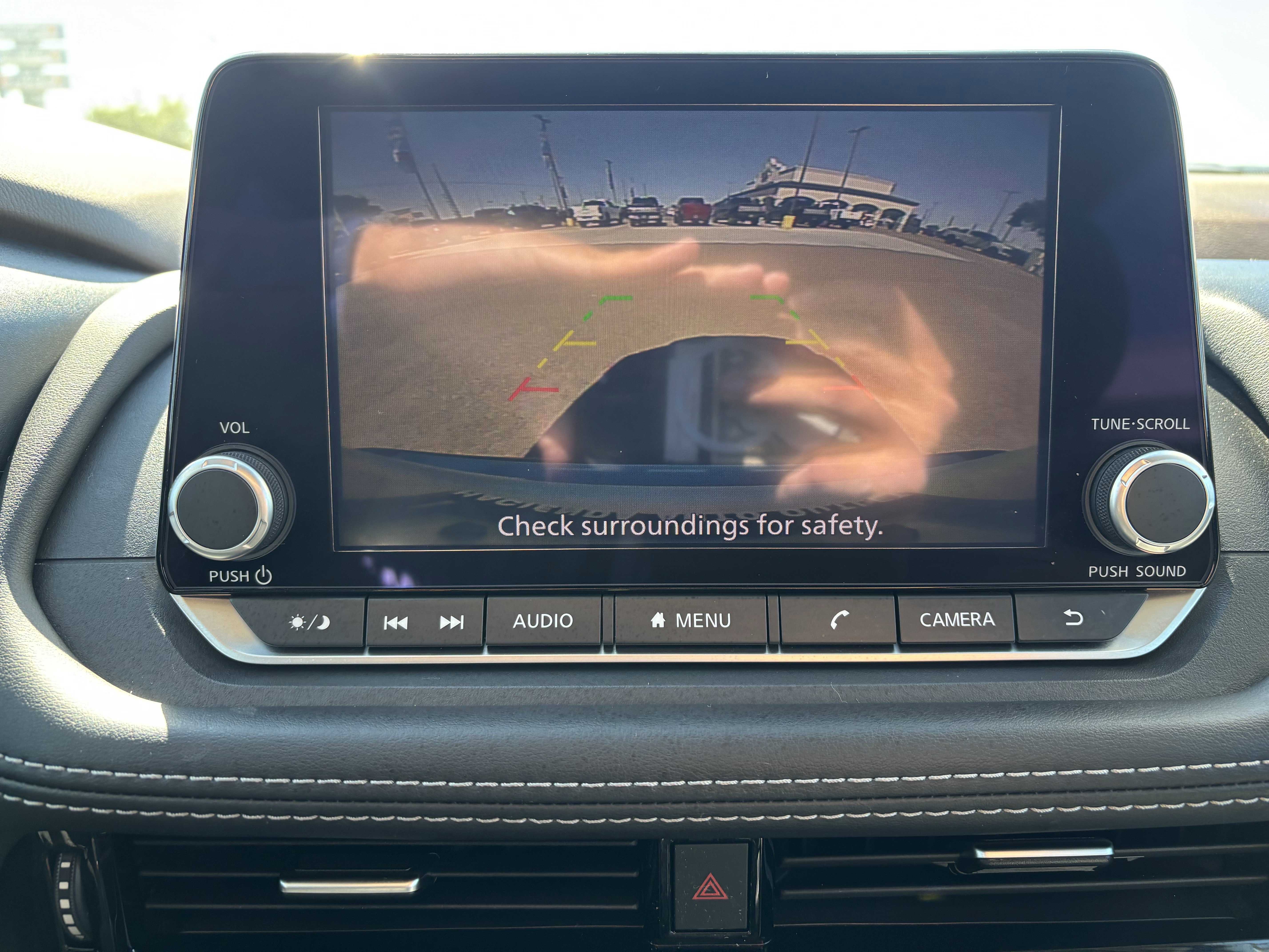 Used 2023 Nissan Rogue SV image 34