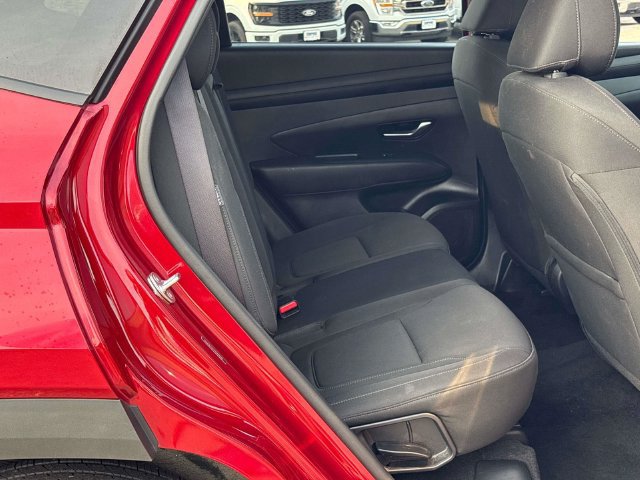 Used 2025 Hyundai Tucson SEL AWD/4WD image 17