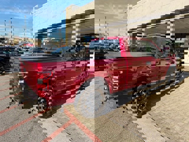 Certified 2018 Ford F150 XLT image 4