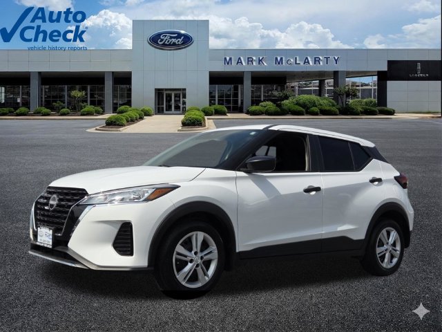 Used 2025 Nissan Kicks Play S