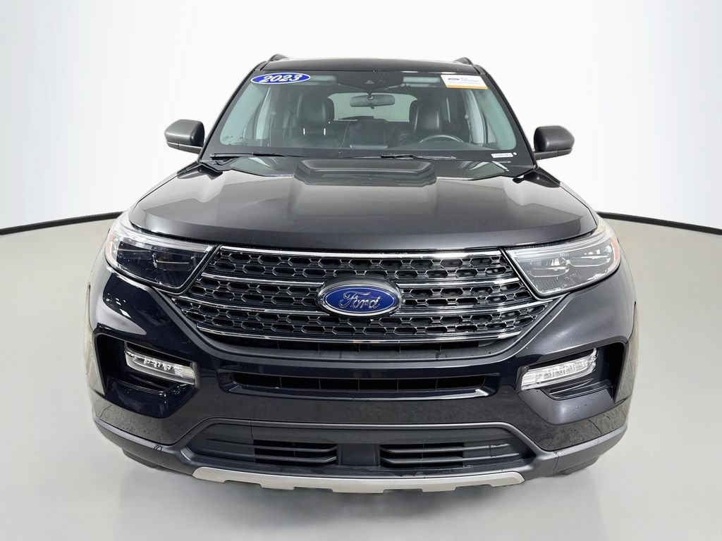 Certified 2023 Ford Explorer XLT w/ Equipment Group 202A AWD/4WD image 2