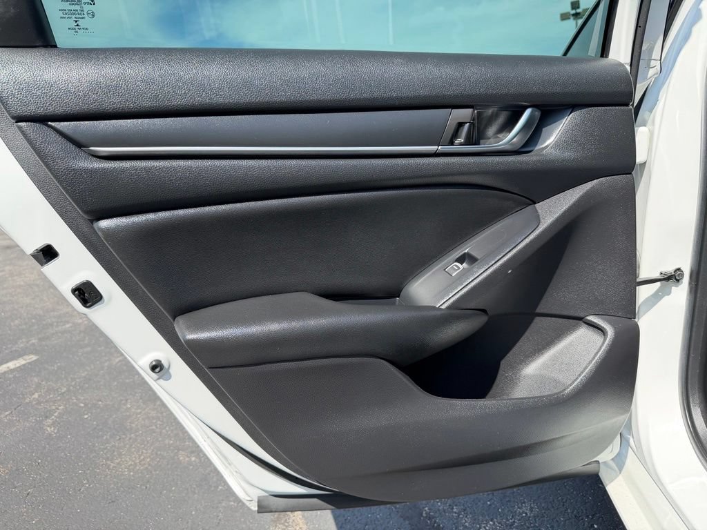 Used 2020 Honda Accord Hybrid image 21