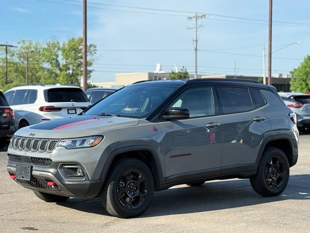 Used 2023 Jeep Compass Trailhawk AWD/4WD image 30