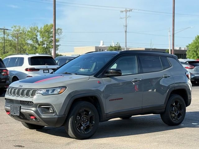 Used 2023 Jeep Compass Trailhawk AWD/4WD image 30