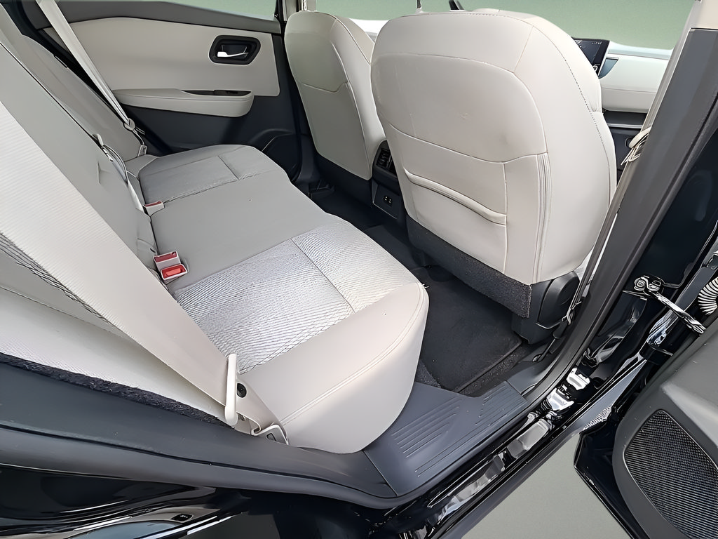 Used 2025 Nissan Rogue SV AWD/4WD image 13