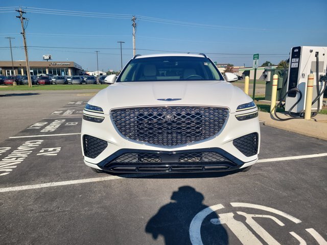 Used 2023 Genesis GV70 3.5T Sport w/ Sport Prestige Package AWD/4WD image 2