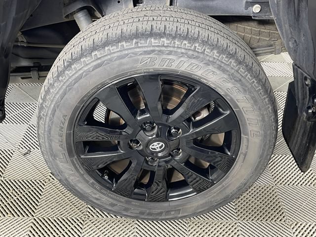 Used 2021 Toyota Tundra Limited w/ Limited Premium Package AWD/4WD image 20