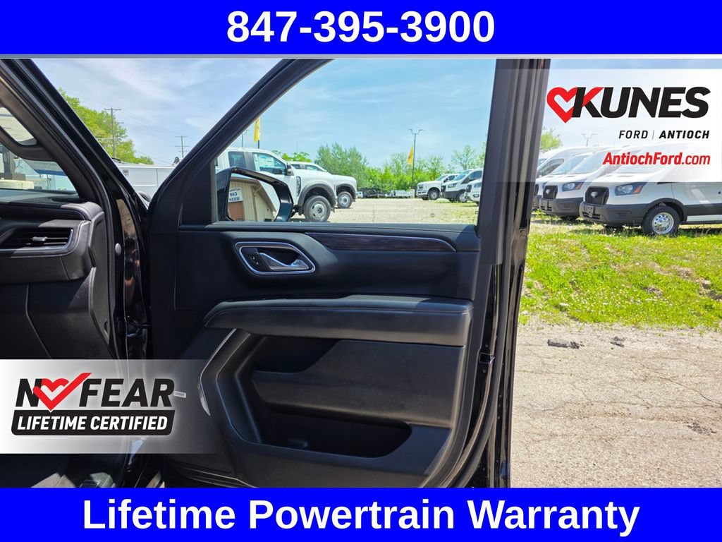 Used 2023 Chevrolet Suburban LT AWD/4WD image 44