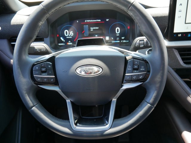 Certified 2025 Ford Explorer Platinum w/ Ultimate Package AWD/4WD image 19