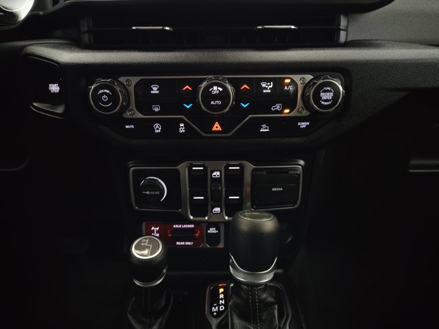 Used 2025 Jeep Gladiator Sport AWD/4WD image 31