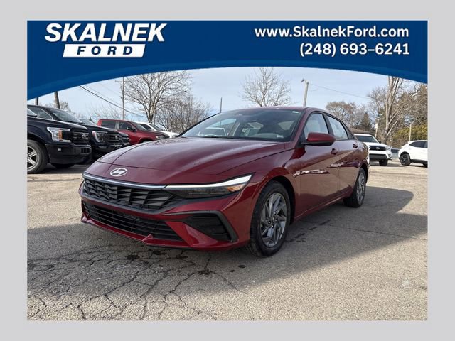 Used 2024 Hyundai Elantra SEL image 15