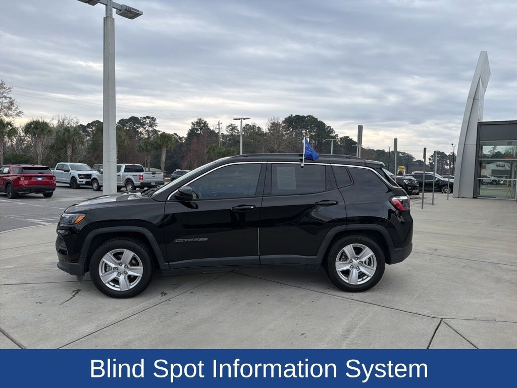 Used 2022 Jeep Compass Latitude w/ Sun and Sound Group video 2