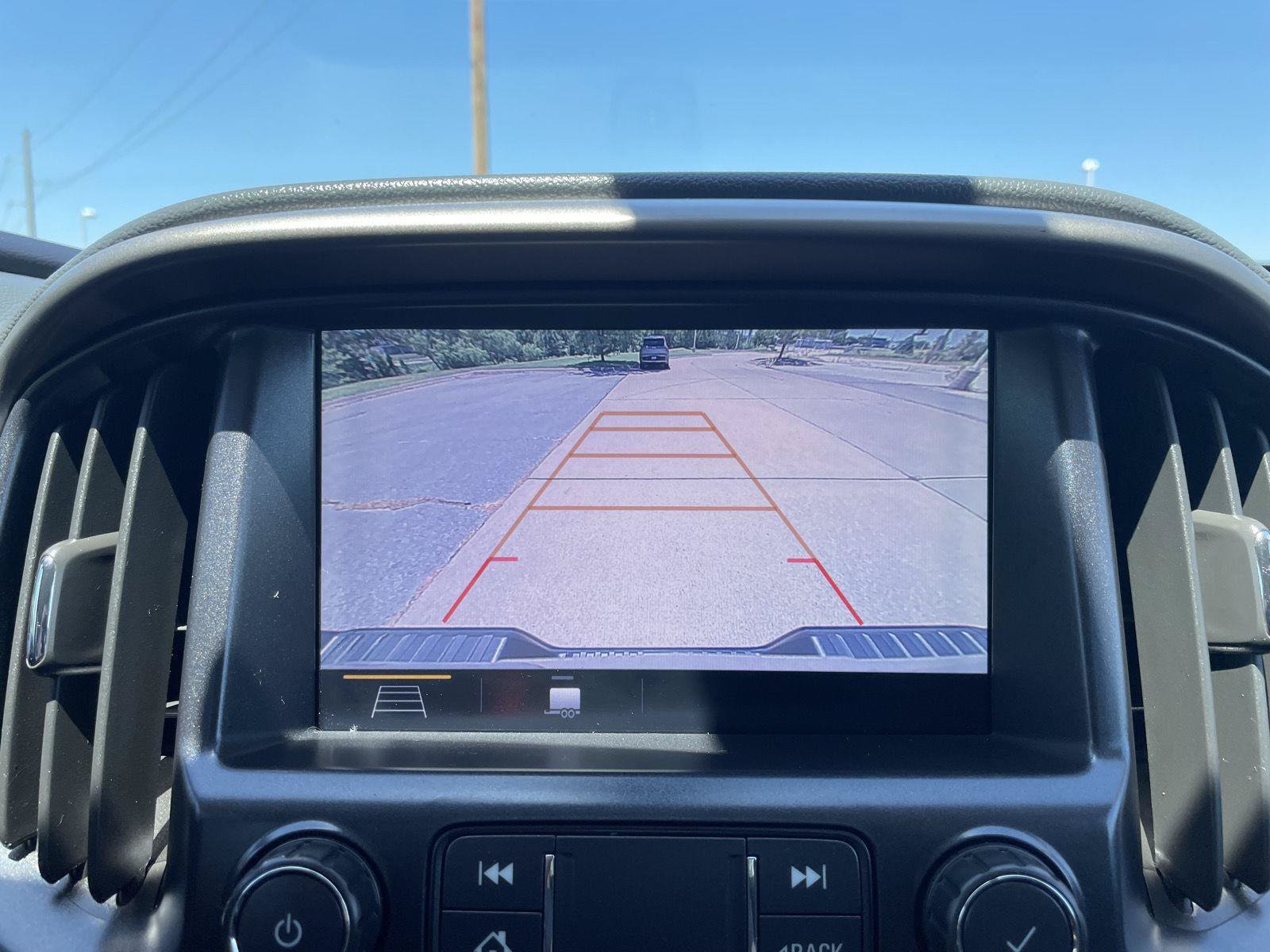 Used 2019 Chevrolet Colorado Z71 AWD/4WD image 23