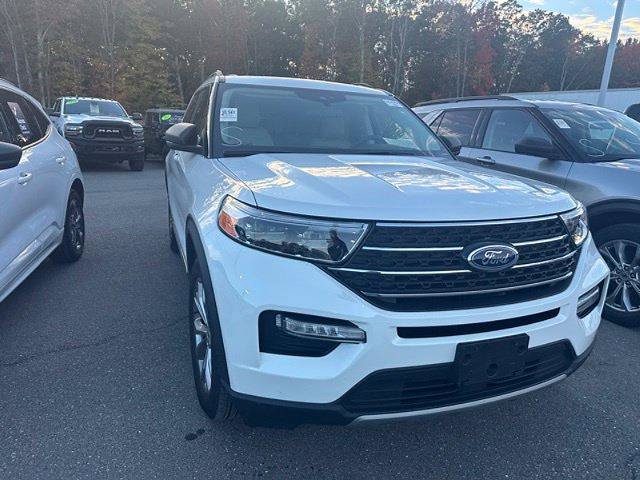 Certified 2023 Ford Explorer XLT w/ Equipment Group 202A AWD/4WD image 7