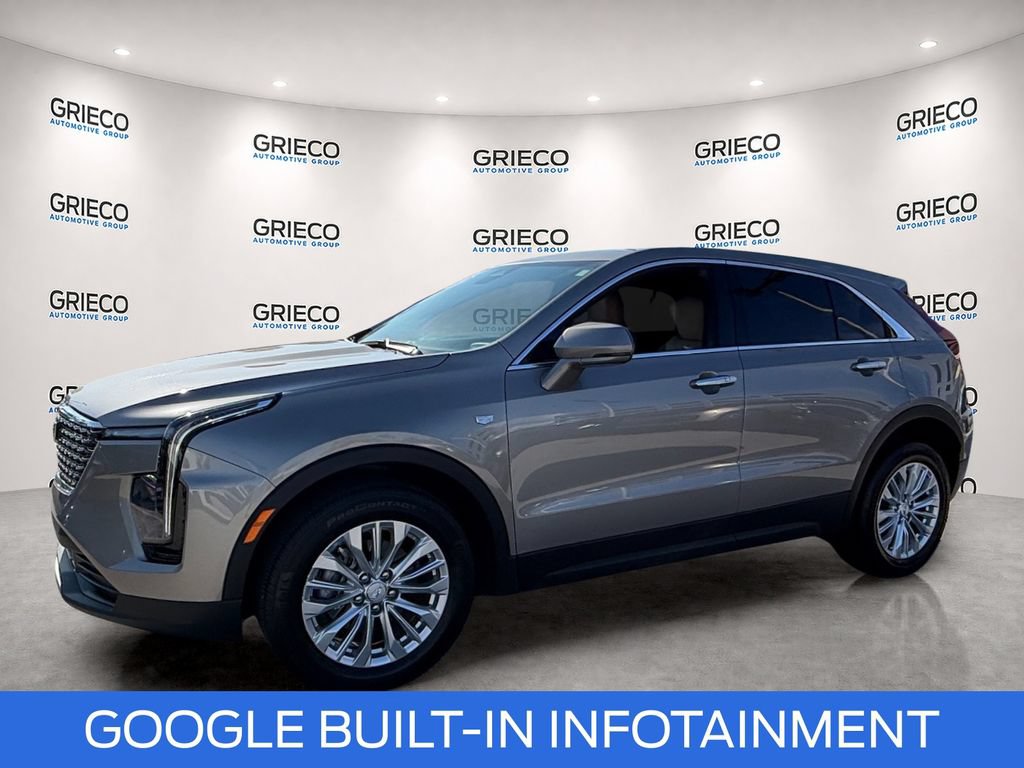 Used 2024 Cadillac XT4 Luxury FWD image 3