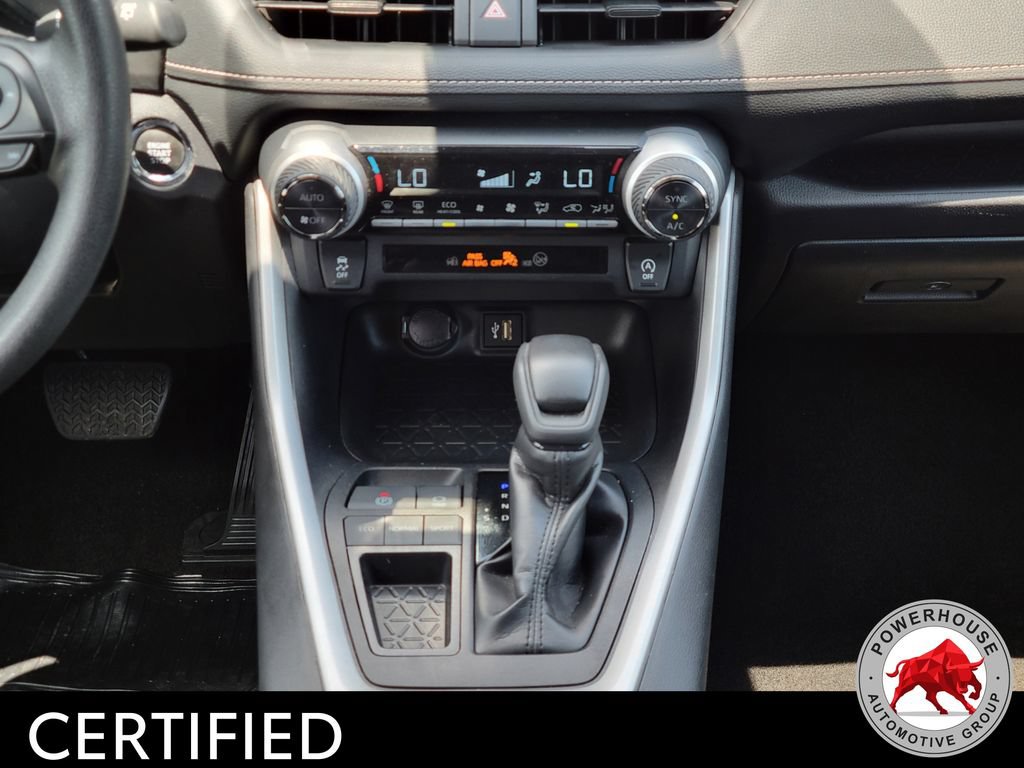 Used 2024 Toyota RAV4 XLE FWD image 23
