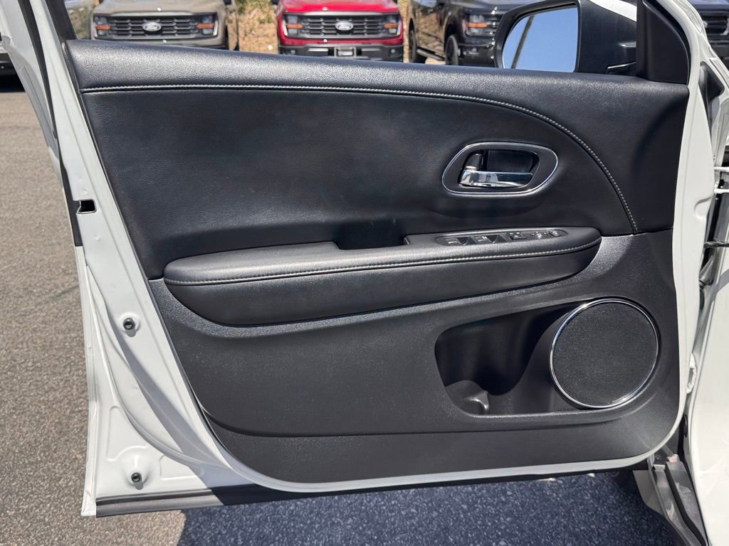Used 2021 Honda HR-V EX-L image 15