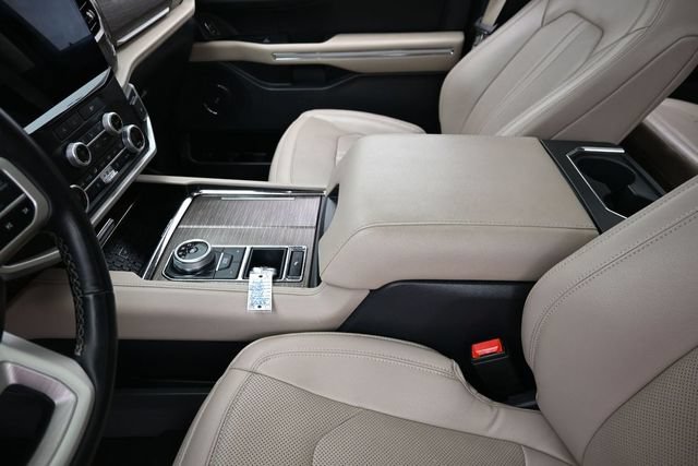 Certified 2024 Ford Expedition Limited RWD image 26