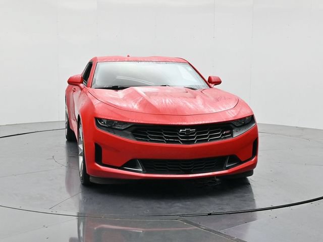 Used 2020 Chevrolet Camaro LT w/ RS Package RWD image 4