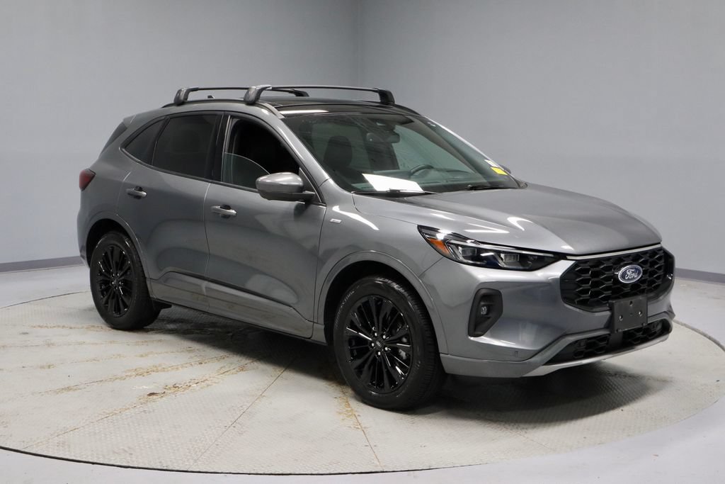 Certified 2025 Ford Escape ST-Line Elite w/ Premium Technology Package AWD/4WD image 1