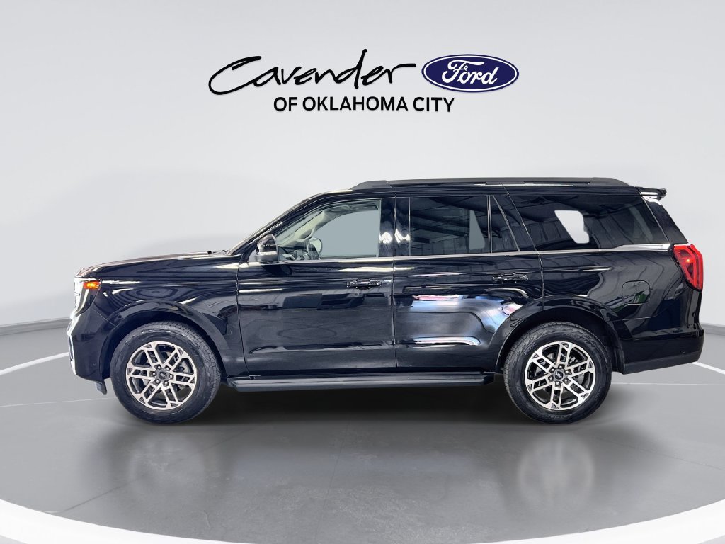 Certified 2025 Ford Expedition Active AWD/4WD image 5