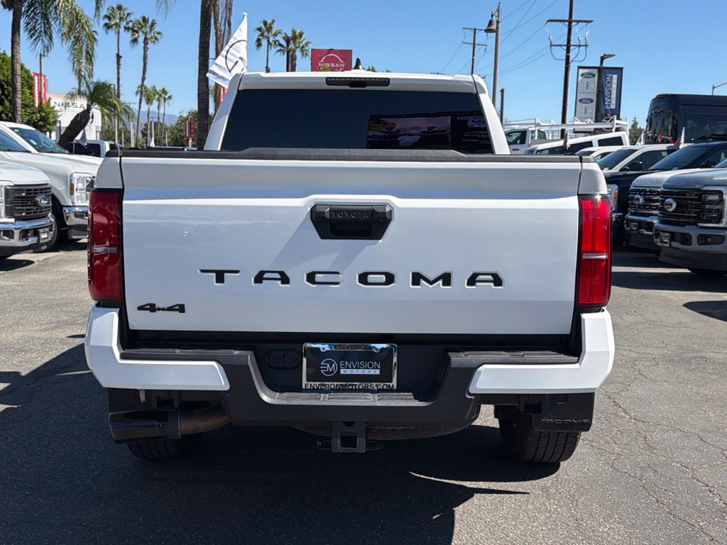 Used 2025 Toyota Tacoma TRD Sport AWD/4WD image 11