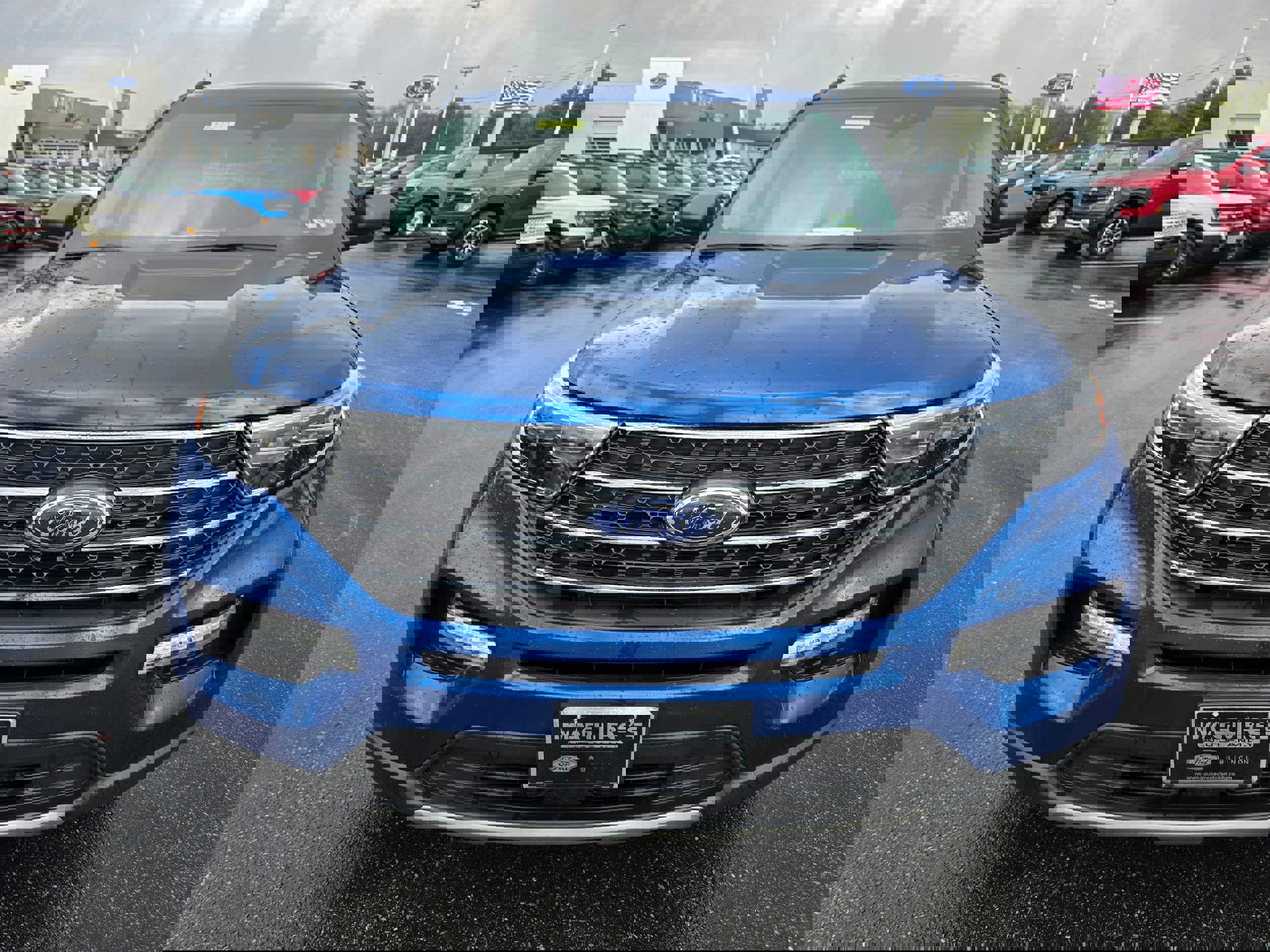 Certified 2022 Ford Explorer XLT w/ Equipment Group 202A image 8