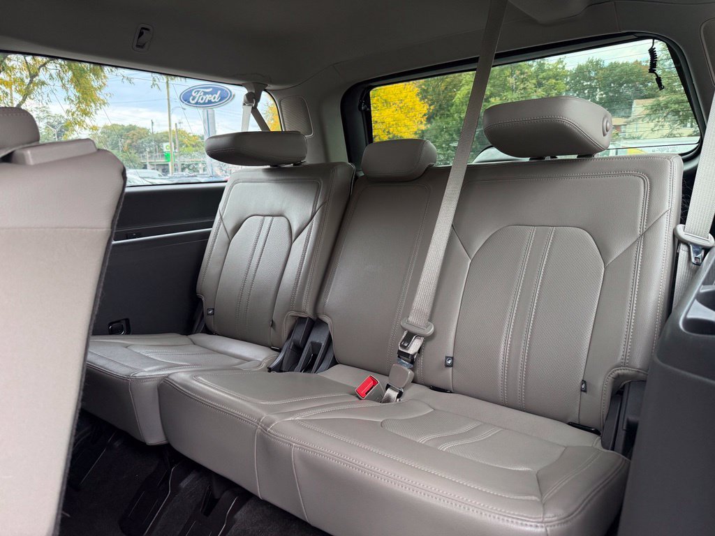 Certified 2019 Ford Expedition Max Limited w/ Special Edition Package AWD/4WD image 23
