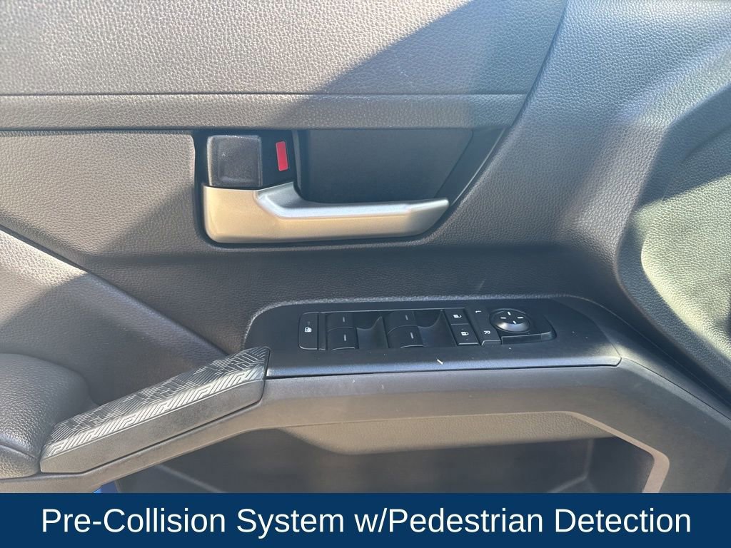 Used 2024 Toyota Tacoma TRD Off-Road image 9