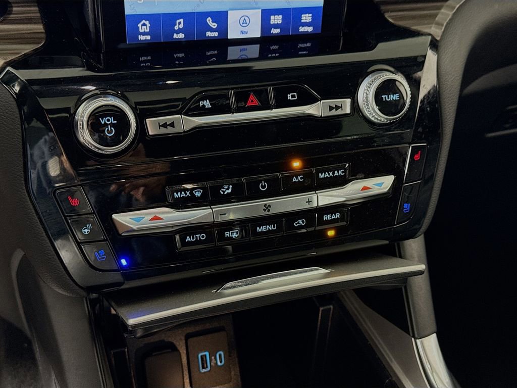 Certified 2023 Ford Explorer Limited w/ Limited Technology Package image 16