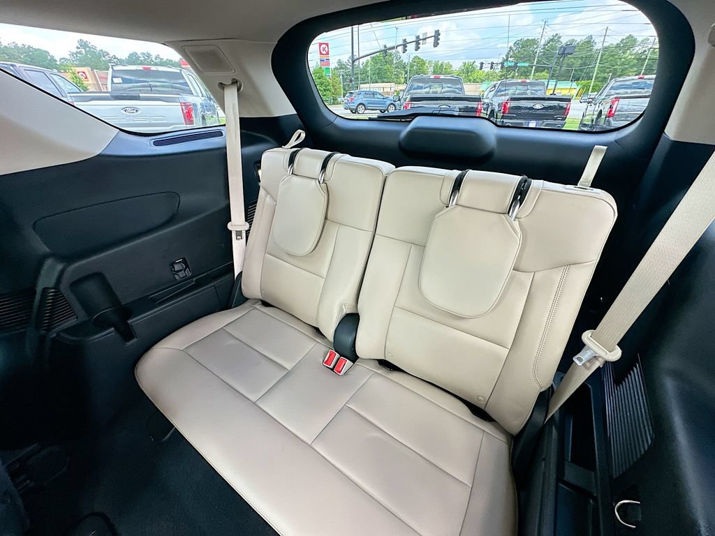 Certified 2020 Ford Explorer Limited RWD image 4
