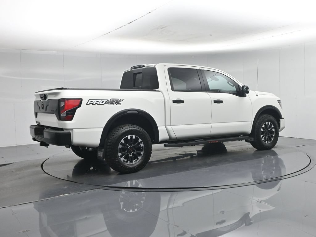 Used 2021 Nissan Titan PRO-4X w/ Pro-4x Convenience Package AWD/4WD image 29